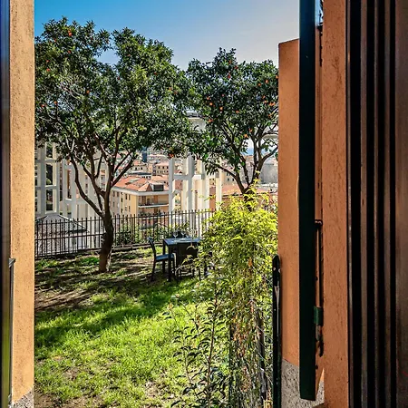 Διαμέρισμα Private Garden - Beaches 900m - Wifi - Smarttv *