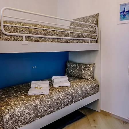 Private Garden - Beaches 900m - Wifi - Smarttv Διαμέρισμα Varazze